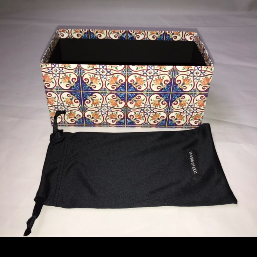 Dolce and Gabbana Empty Sunglass storage box W Bag - Picture 9 of 9